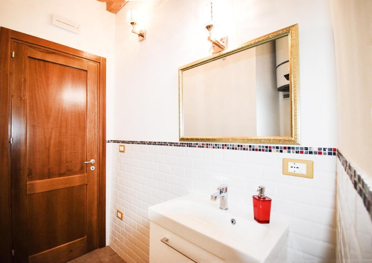 Luxury Via Genova Apartment